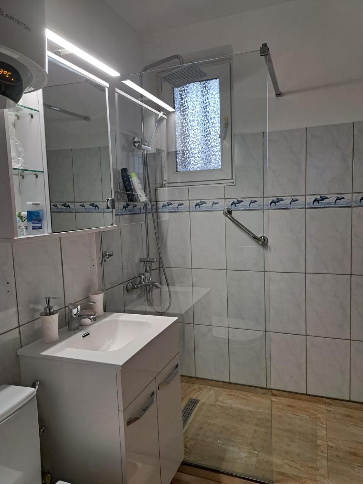 Mia Apartments Craiova Buitenkant foto